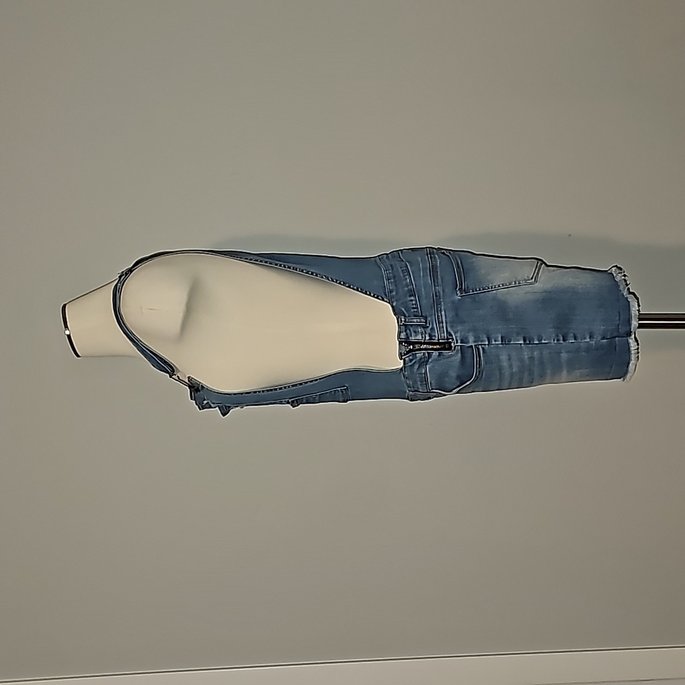 Wild Blue Sadie Robertson Collection Distressed Denim Shortalls Sz L VGUC - Picture 17 of 17